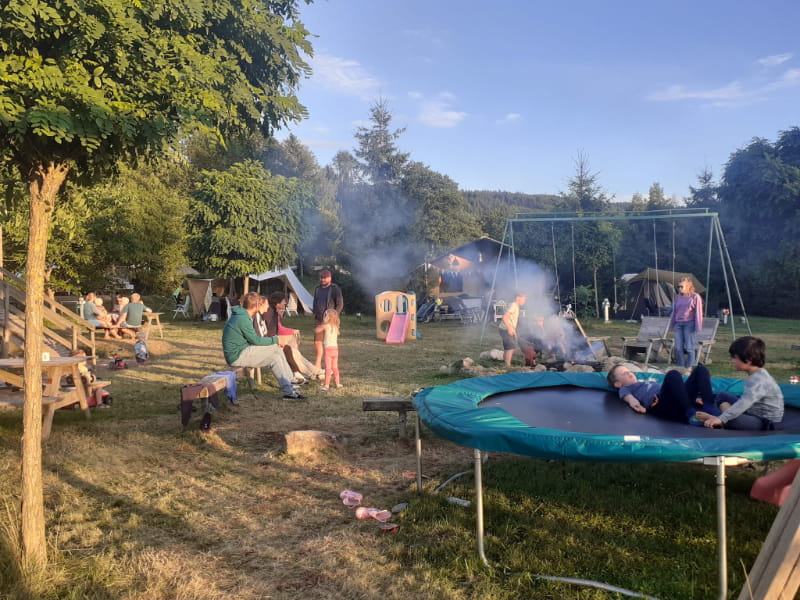 Camping Les Trexons Speelveld en Vuurplaats